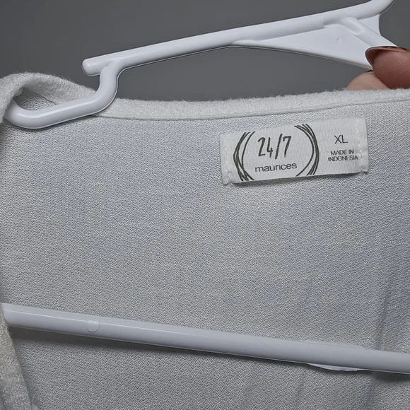 Maurices White and Pink Ombre Blouse‎ - Picture 3 of 3